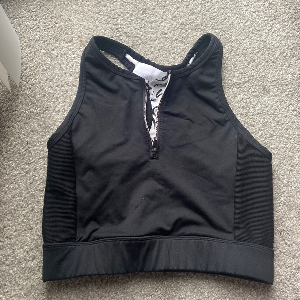 Hybrid Legacy x Stefi Cohen Sports Bra/Crop top